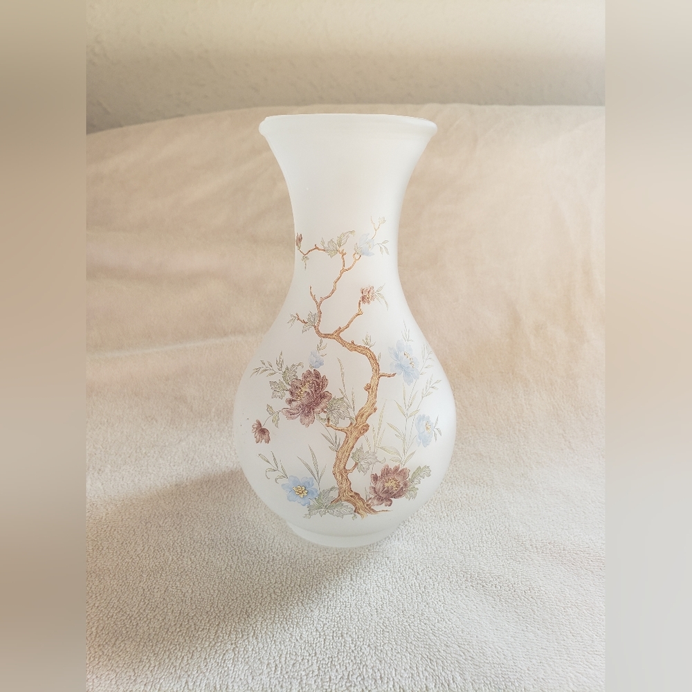 Viking Frosted Glass 6-inch Vase
